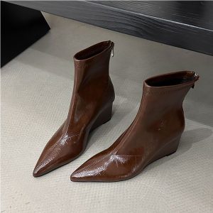 2026 Trendy Women Boots College Style Wedge Heel Pointed Toe Short Ankle Boots Back Zipper High Heel Euro American Fashion Shoes, Women Shoes